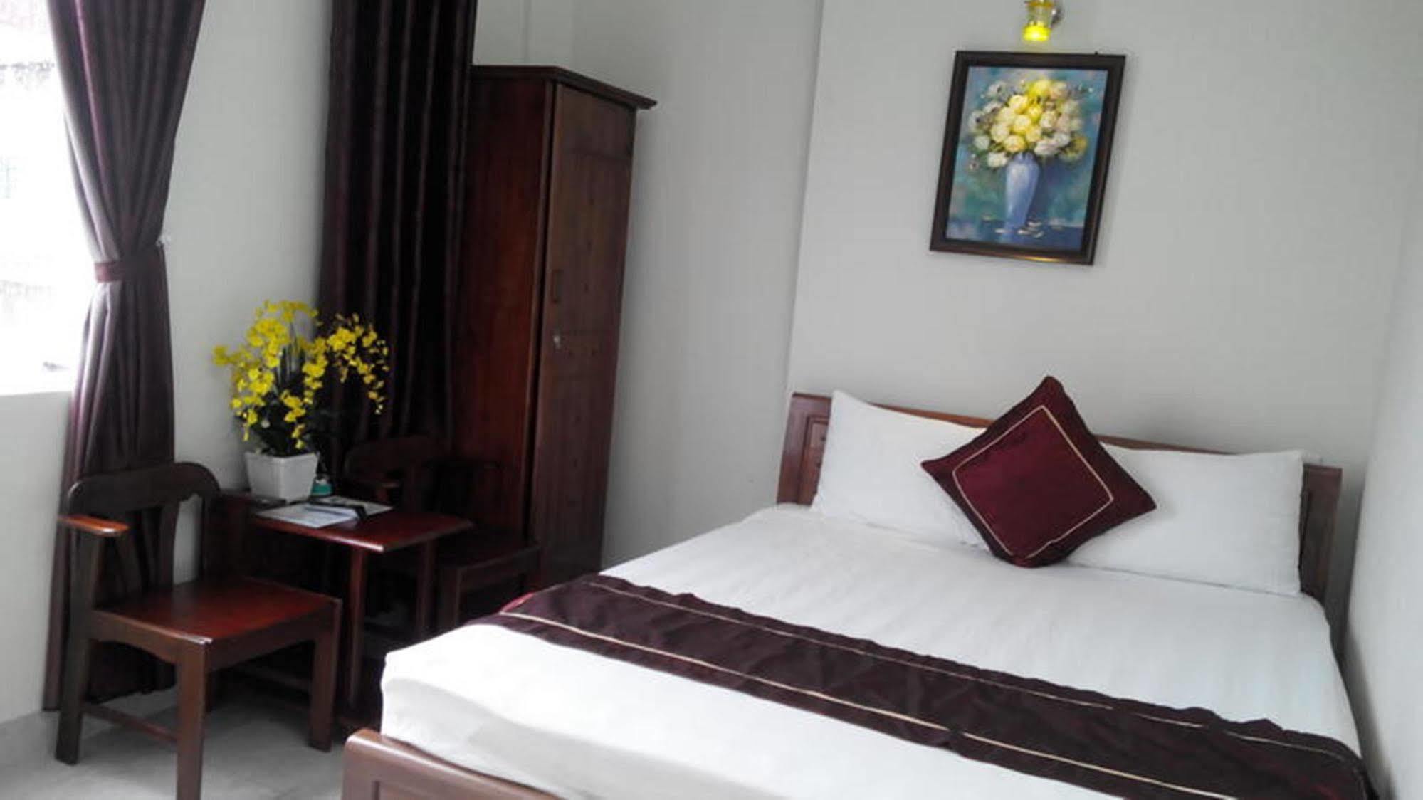 Hung Phat Hotel Дананг Екстер'єр фото